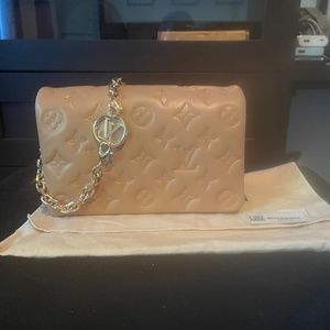 New Louis Vuitton Pochette Coussin